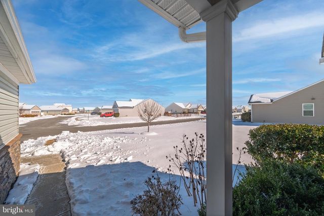 54 NORFOLK LN, Martinsburg, WV 25405