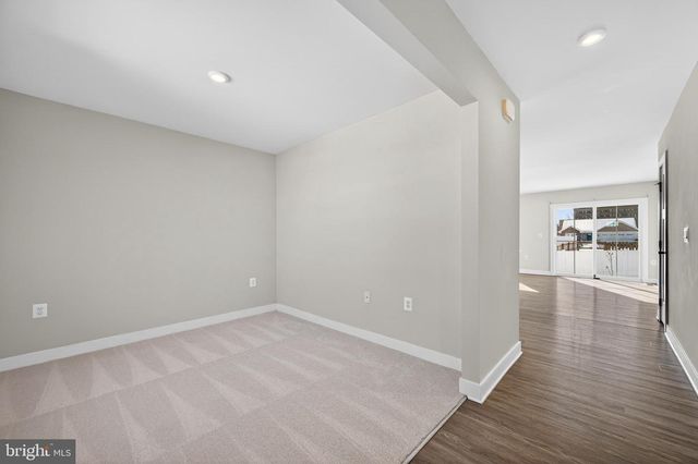 54 NORFOLK LN, Martinsburg, WV 25405