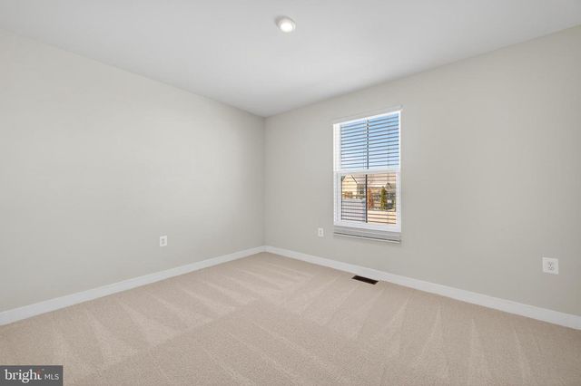 54 NORFOLK LN, Martinsburg, WV 25405