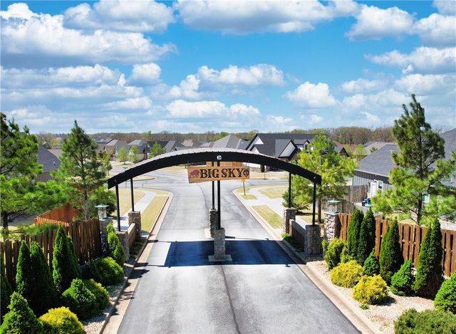 3750 Whitefish Street, Bentonville, AR 72712