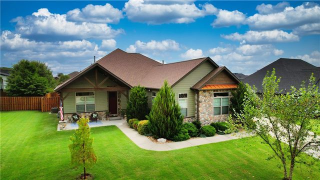 3750 Whitefish Street, Bentonville, AR 72712