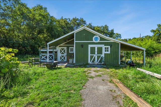 15595 W Town Line Road, Mettawa, IL 60045