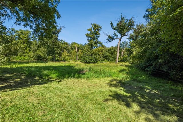 15595 W Town Line Road, Mettawa, IL 60045