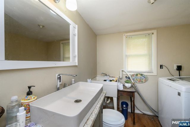 327 Rifle Camp Road, Little Falls, NJ 07424