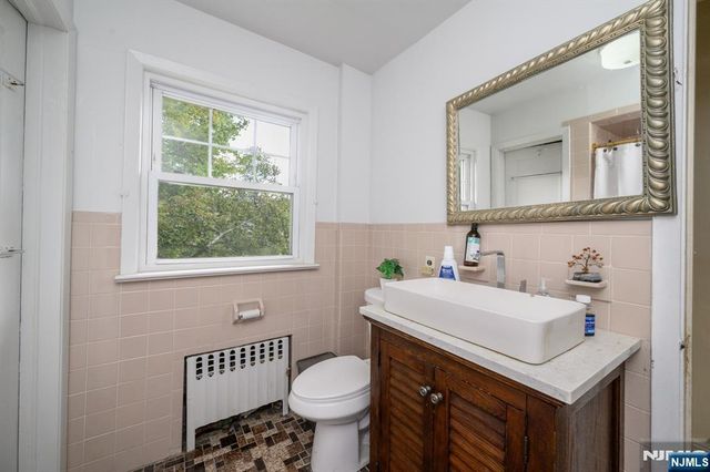 327 Rifle Camp Road, Little Falls, NJ 07424