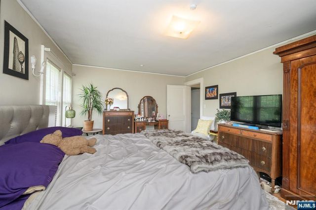327 Rifle Camp Road, Little Falls, NJ 07424