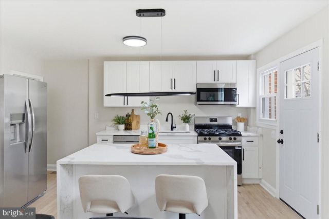 10 MARDREW RD, Baltimore, MD 21229