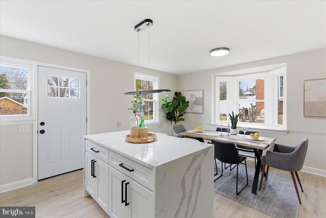 10 MARDREW RD, Baltimore, MD 21229