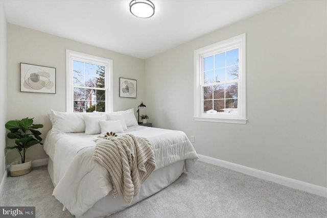 10 MARDREW RD, Baltimore, MD 21229