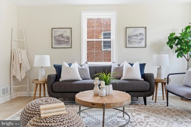 10 MARDREW RD, Baltimore, MD 21229