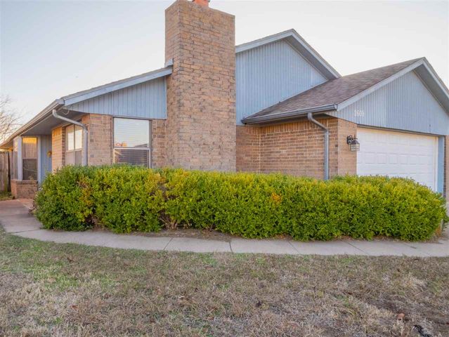 2609 NE Euclid, Lawton, OK 73507