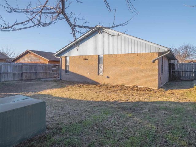 2609 NE Euclid, Lawton, OK 73507