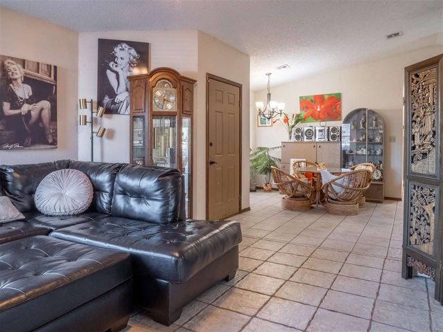 2609 NE Euclid, Lawton, OK 73507