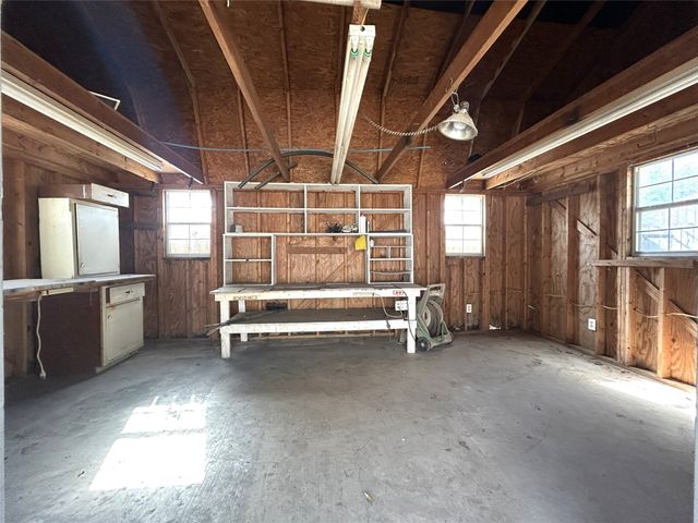 645 N Center Street, Blossom, TX 75416