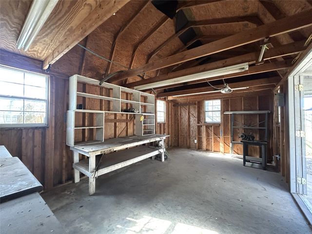 645 N Center Street, Blossom, TX 75416