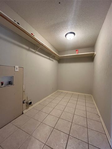 645 N Center Street, Blossom, TX 75416