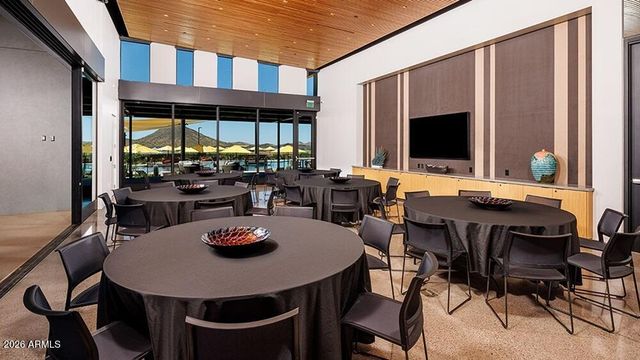 1743 E NADINE Way, Phoenix, AZ 85085