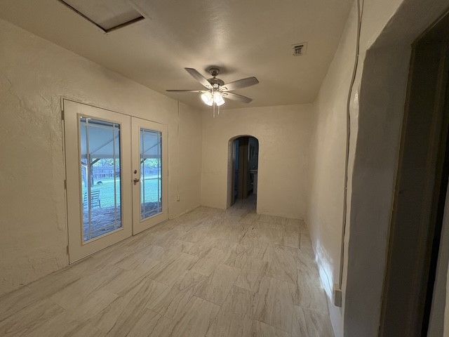 4876 E Williams Spring Rd, Fort Worth, TX 76135