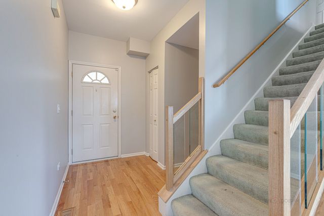 1655 Windward Court, Naperville, IL 60563