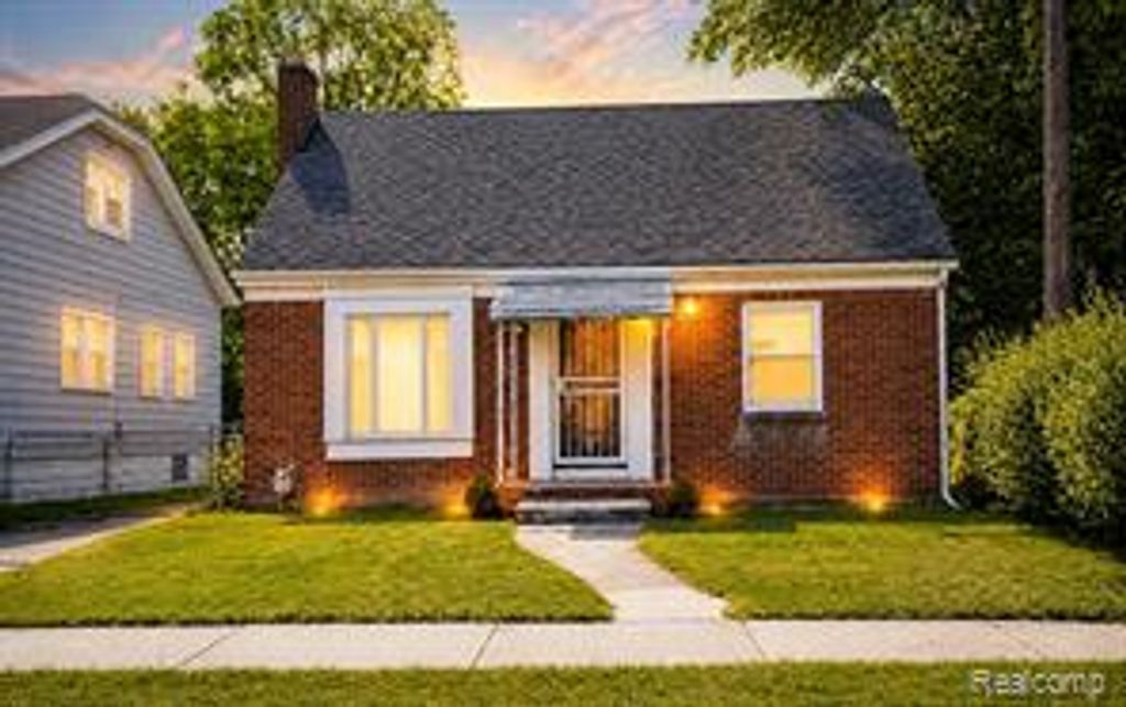 19721 Klinger Street, Detroit, MI 48234