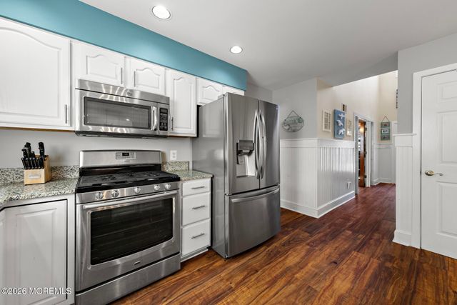 195 S Lakeshore Drive, Manahawkin, NJ 08050