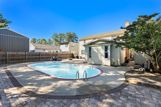 195 S Lakeshore Drive, Manahawkin, NJ 08050