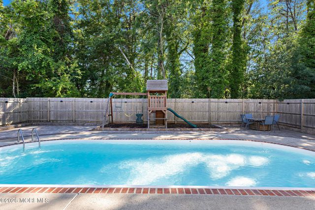 195 S Lakeshore Drive, Manahawkin, NJ 08050