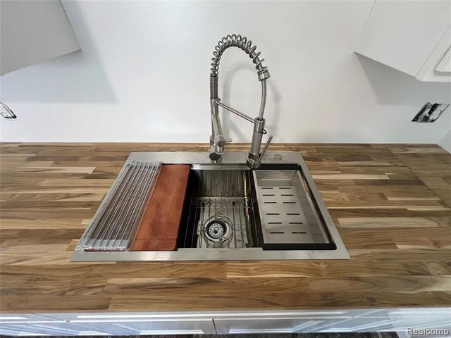 6094 Penwood Road, Mount Morris, MI 48458