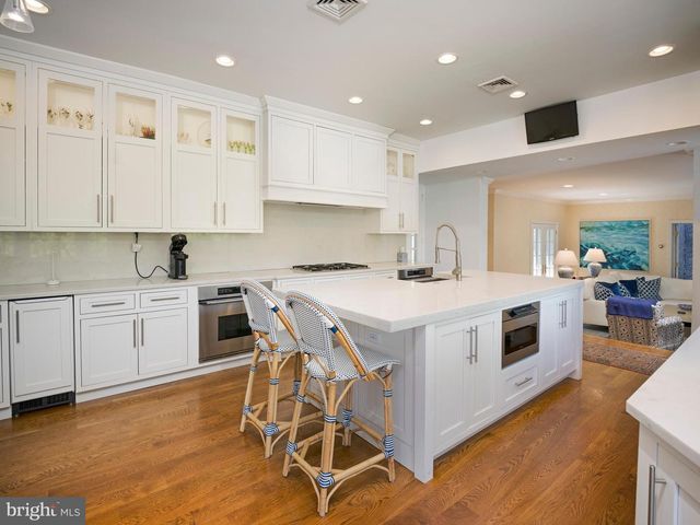 454 MORENO RD, Wynnewood, PA 19096