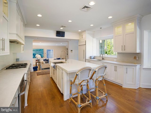 454 MORENO RD, Wynnewood, PA 19096