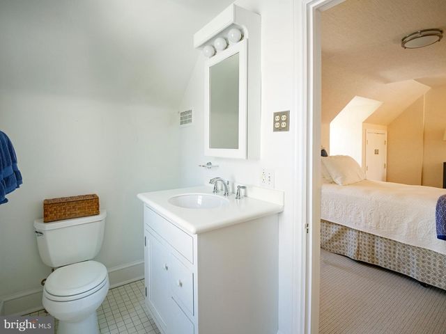 454 MORENO RD, Wynnewood, PA 19096