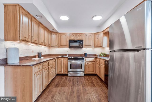 13202 MOSS RANCH LN, Fairfax, VA 22033
