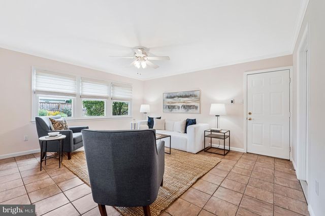 13202 MOSS RANCH LN, Fairfax, VA 22033