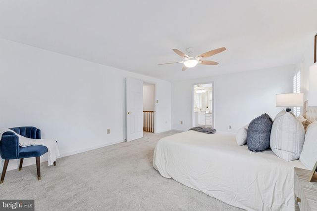 13202 MOSS RANCH LN, Fairfax, VA 22033