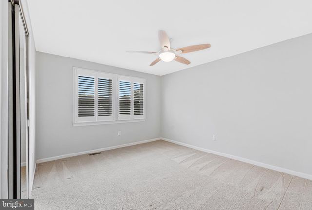 13202 MOSS RANCH LN, Fairfax, VA 22033