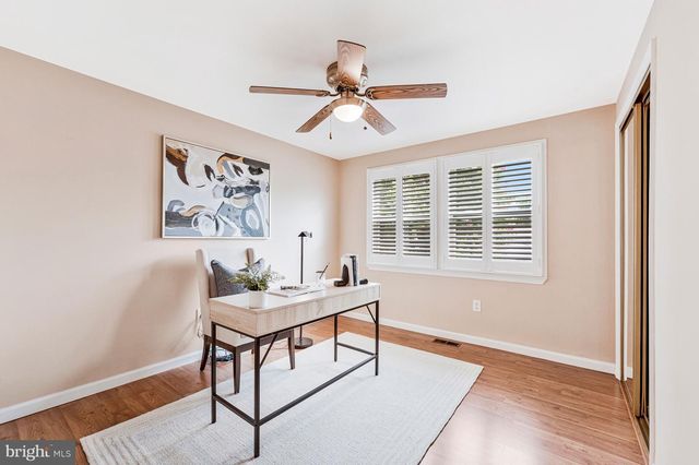 13202 MOSS RANCH LN, Fairfax, VA 22033