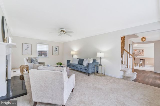 13202 MOSS RANCH LN, Fairfax, VA 22033