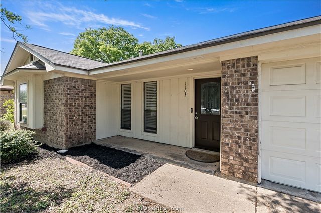 1103 Austin Avenue, College Station, TX 77845
