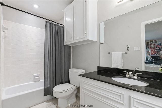 1103 Austin Avenue, College Station, TX 77845