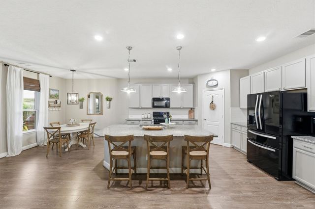 3502 Saxton Green Road, Pearland, TX 77584