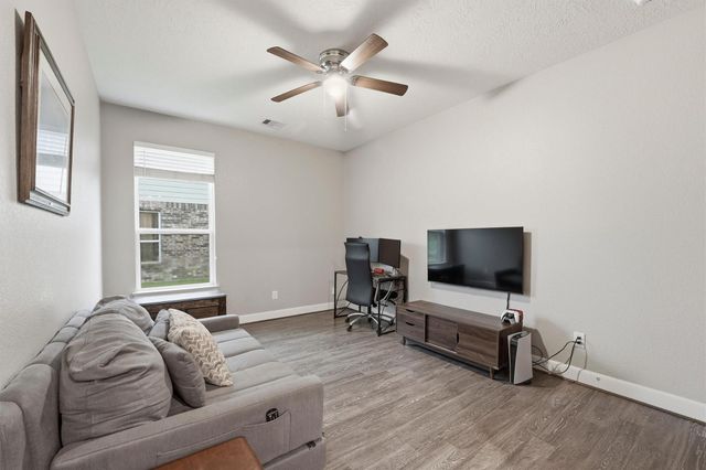 3502 Saxton Green Road, Pearland, TX 77584