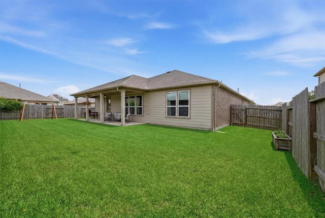 3502 Saxton Green Road, Pearland, TX 77584