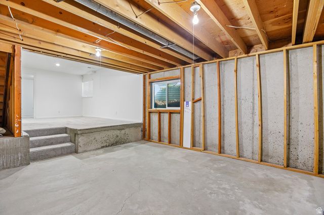 5879 W DIXIE DR, West Valley City, UT 84128