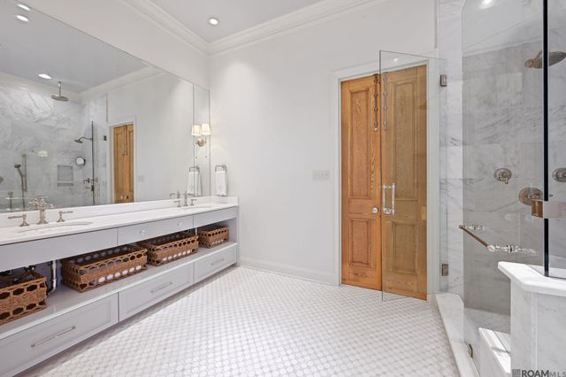 18663 Santa Maria Dr, Saint George, LA 70809