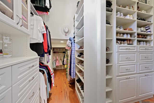 18663 Santa Maria Dr, Saint George, LA 70809