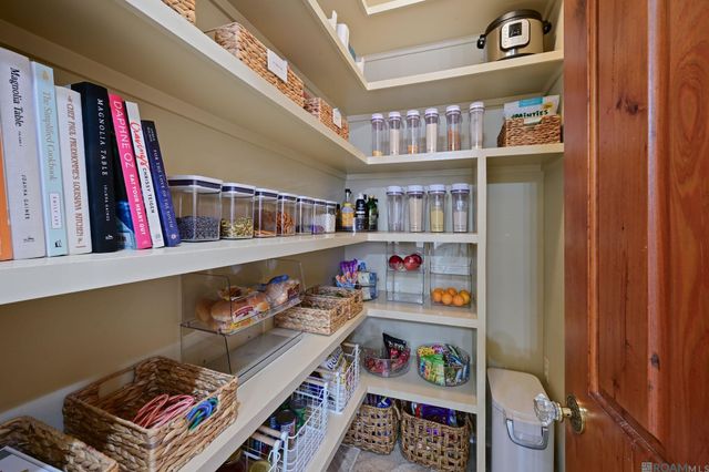 18663 Santa Maria Dr, Saint George, LA 70809