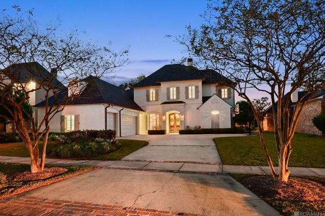 18663 Santa Maria Dr, Saint George, LA 70809