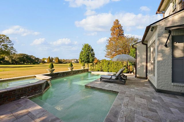 18663 Santa Maria Dr, Saint George, LA 70809