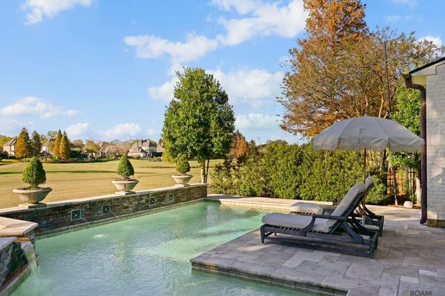 18663 Santa Maria Dr, Saint George, LA 70809