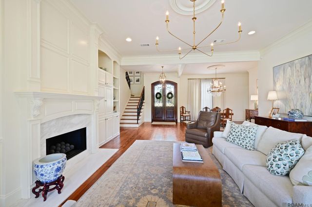 18663 Santa Maria Dr, Saint George, LA 70809